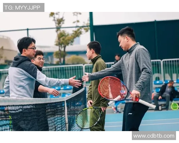 重庆网球队边路渗透革新探索新战术提升整体竞技水平