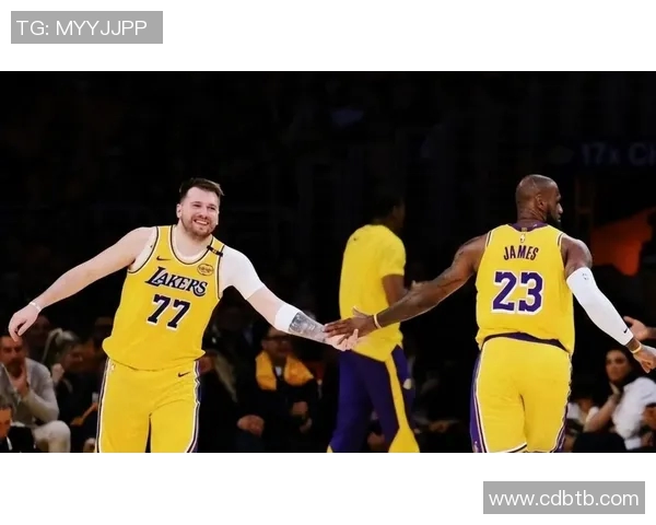 2018年12月9日灰熊与湖人激战回顾球迷热情高涨精彩瞬间盘点