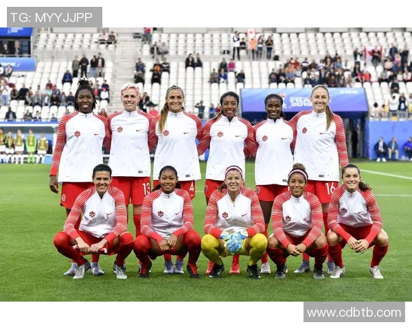 加拿大女足与新西兰女足激战正酣谁能在国际赛场上笑到最后